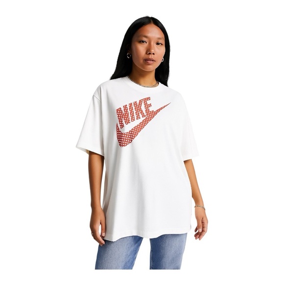 Nike Women’s Oversized T-Shirt White with Red Logo – Sizes L & XL - Picture 1 of 9